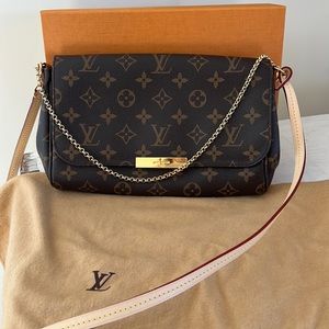 Louis Vuitton Favorite MM clutch/crossbody.  100% Authentic.